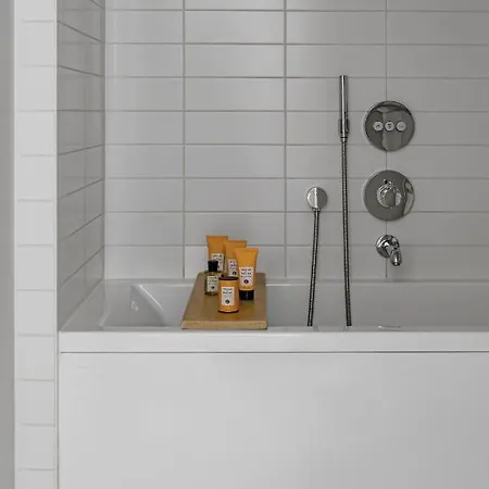 ホテル White 1921 4*