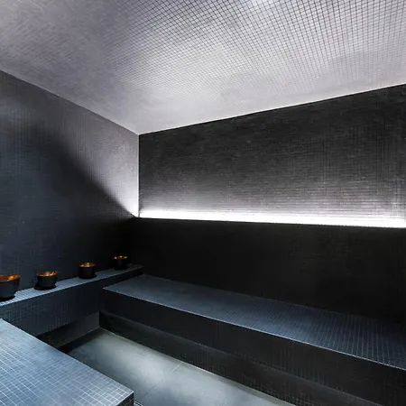 White 1921 ホテル