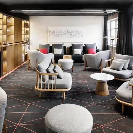 ホテル White 1921 4*